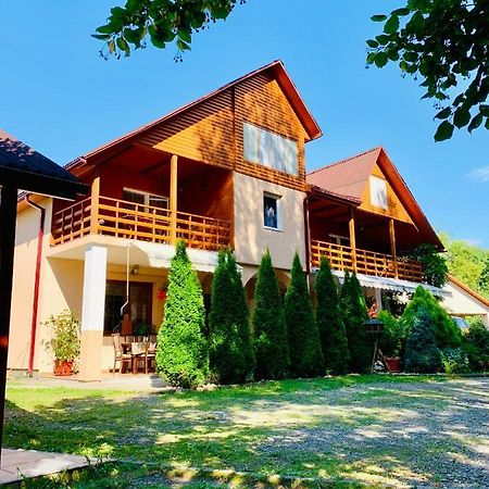 Янтарная Форель Bushtyno Exterior foto